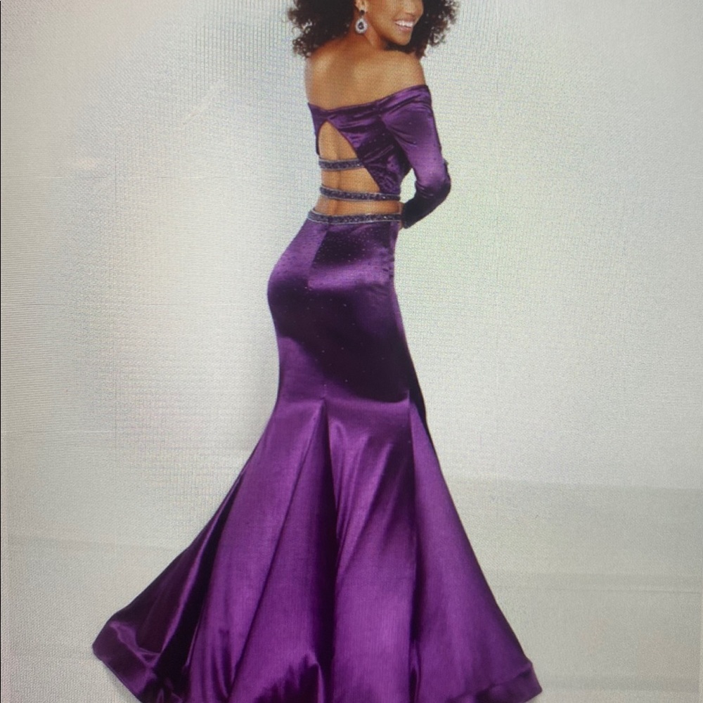 Beautiful prom dress!!!
